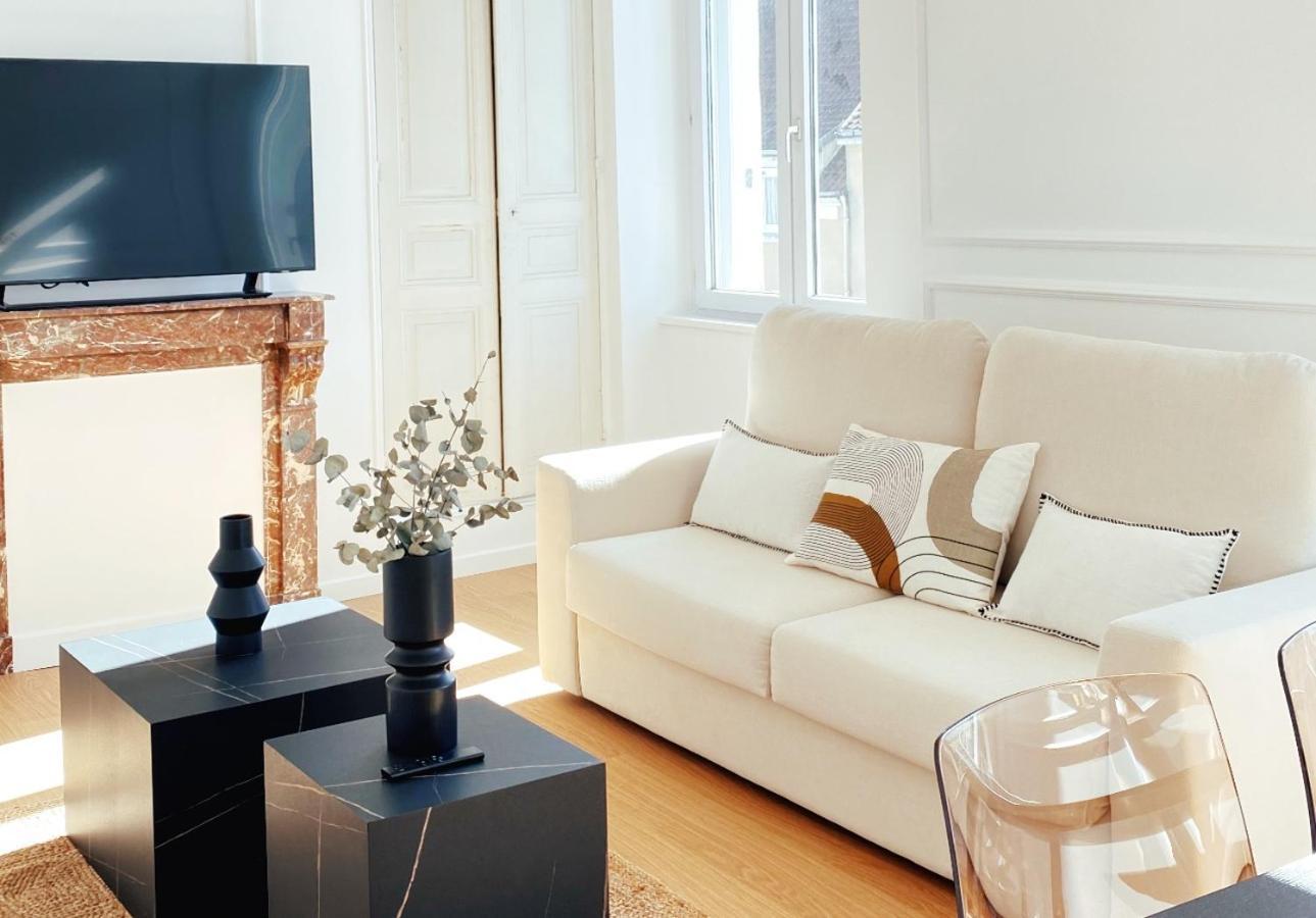 Appartamento Le Haussmann ⸱ Stationnement Gratuit ⸱ Fibre Déols Esterno foto